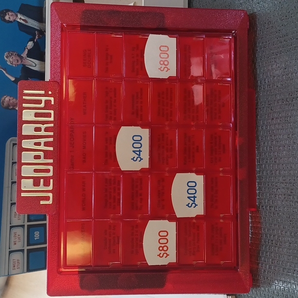 Vintage 1986 jeopardy board game - Picture 7 of 10